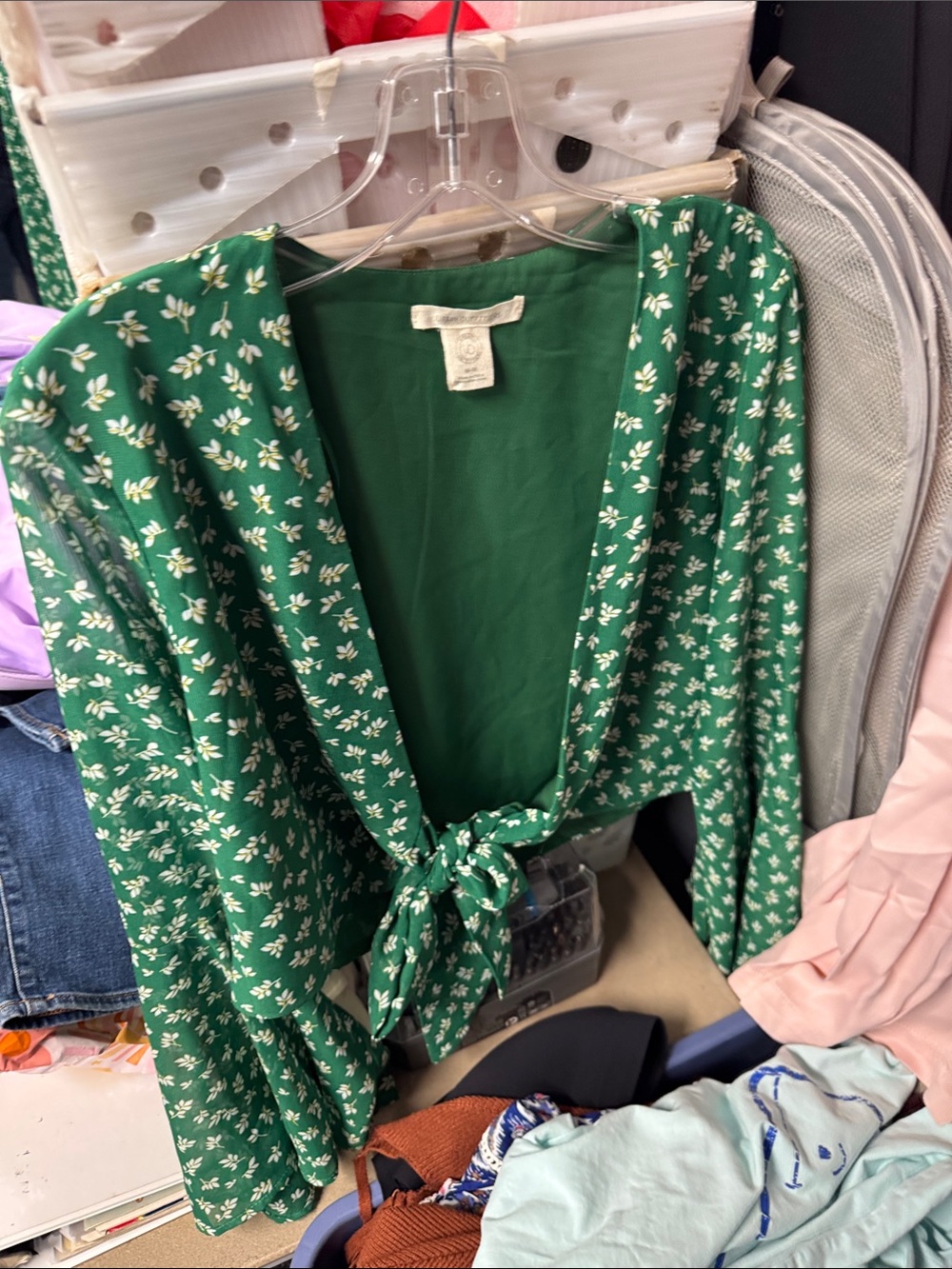 Urban outfitters tie front top M // 100760 - Picture 1 of 1